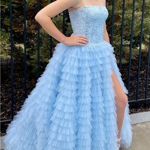 fabulous sherri hill gown